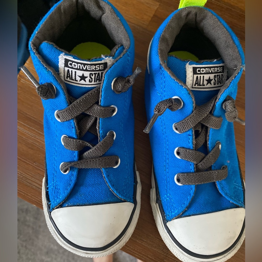 Converse All Star Toddler US size 9 sneakers, worn once.